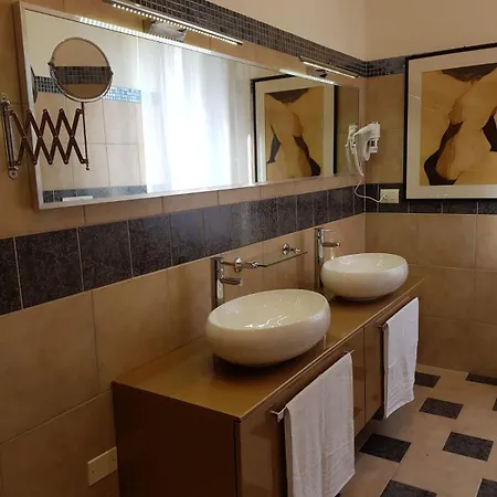 Residenza Hermitage Bed & Breakfast 3*